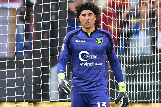 Guillermo Ochoa alarga su ausencia: Se pierde partido ante Milan