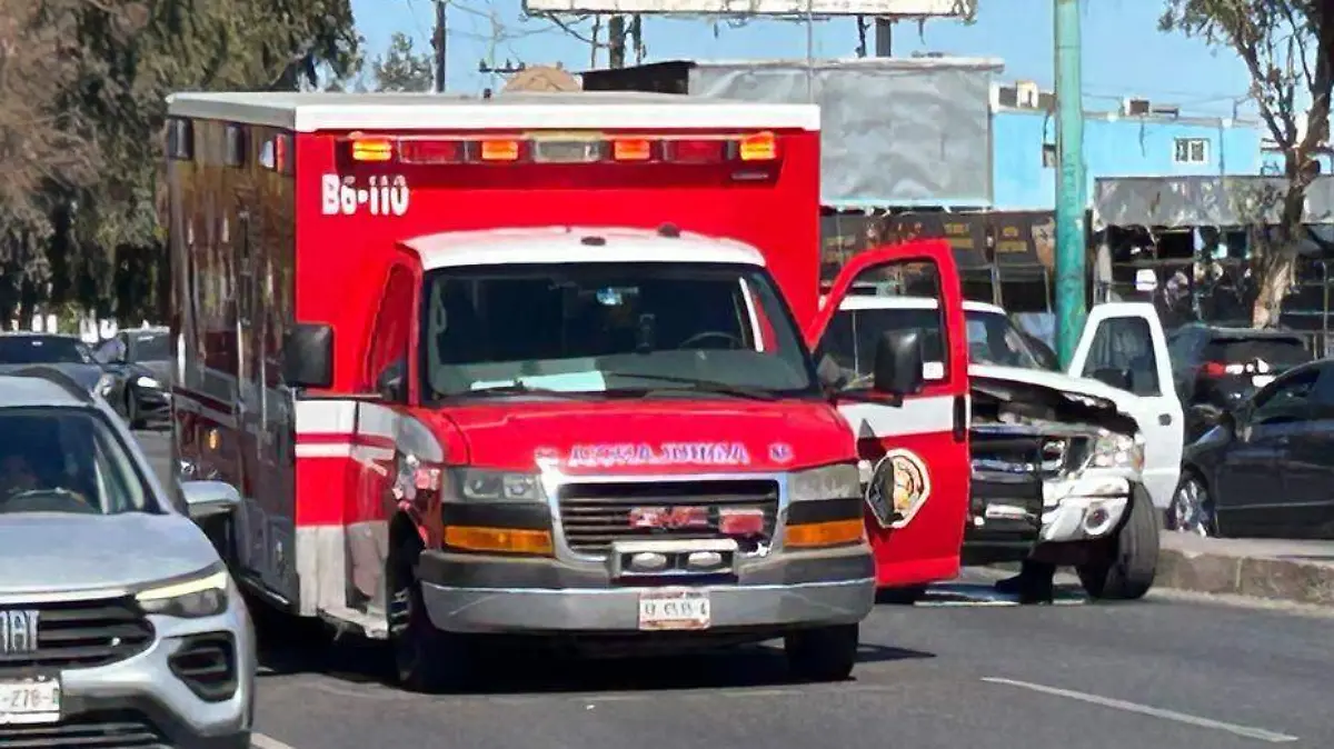 Hay 5 ambulancias de Bomberos operando en todo Mexicali