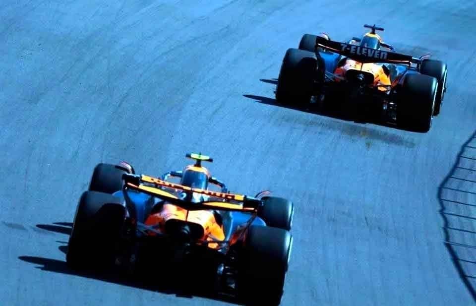 Vive McLaren otra rivalidad entre sus pilotos