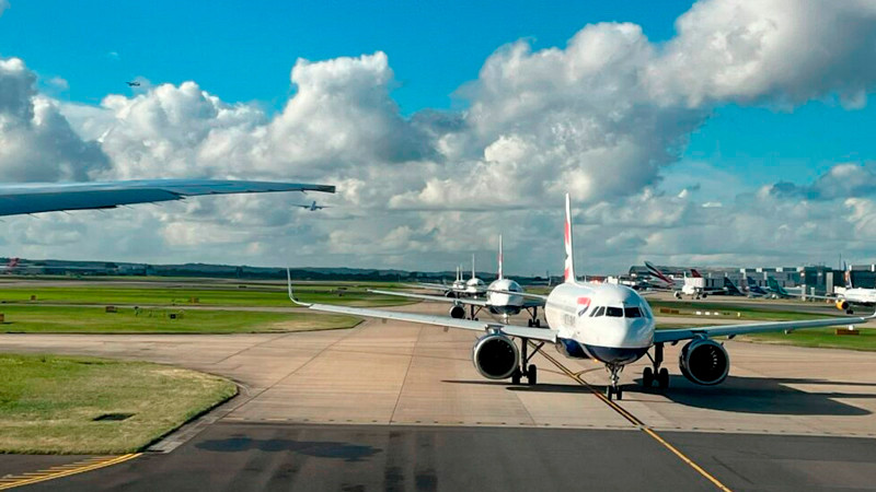 Cierran aeropuerto de Dinamarca por alerta de drones en espacio aéreo danés